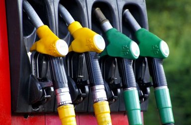 Diesel czy benzyna – zalety obu rozwiązań