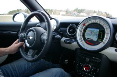 Wypożyczalnia samochodów na Lotnisku Okęcie, czyli lądujemy w Warszawie i wypożyczamy auto!