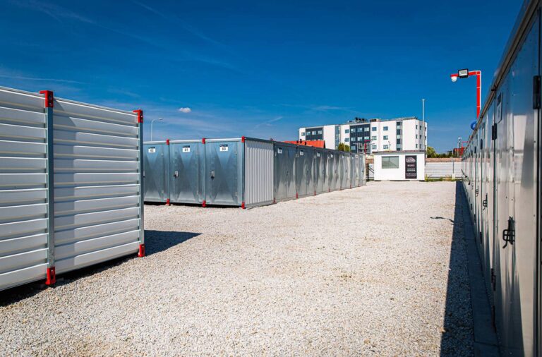 Jak korzystać z boksu self storage? Praktyczny poradnik dla początkujących